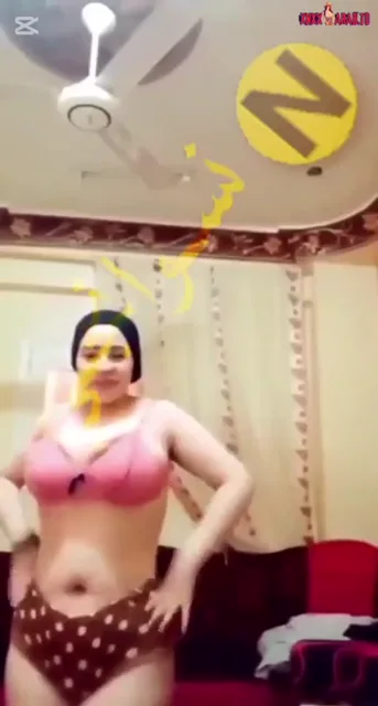 نودز كتوتة فلاحة ملبن تعرض جسمها لعشيقها الهايج سكس نودز مصري — لقطة 3