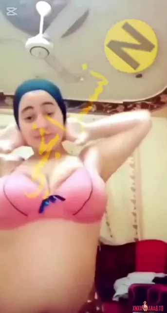 نودز كتوتة فلاحة ملبن تعرض جسمها لعشيقها الهايج سكس نودز مصري — لقطة 4