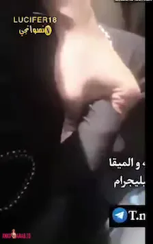 متحرش يلعب في زبه في المواصلات ويتحرش ببنات سكس مصري — لقطة 2