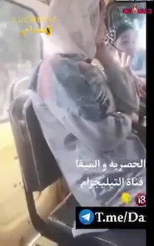 متحرش يلعب في زبه في المواصلات ويتحرش ببنات سكس مصري — لقطة 3
