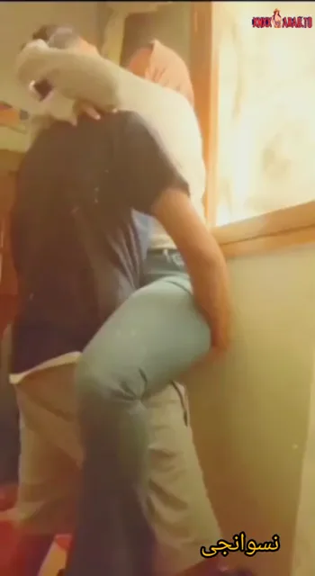 شاب يزنق حبيبته المحجبة يقلعها ويفشخها نيك سكس مصري — لقطة 1