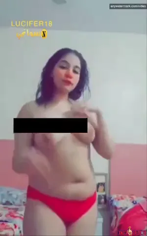 بنوتة كيرفي نار تصور وهي بتقلع وتستحما وتلعب في جسمها سكس نودز مصري — لقطة 5