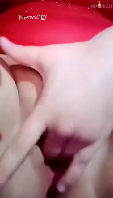 عجبك قميص النوم الجديد يا حبيبي سكس نودز مصري — لقطة 3