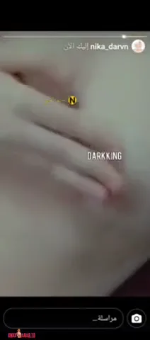 بنت هايجة تلعب في كسها الوردي سكس نودز مصري — لقطة 2