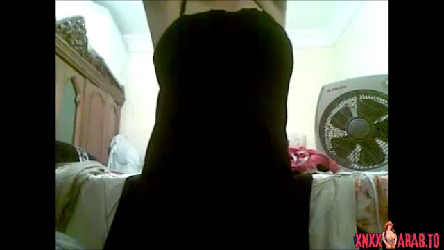 مصرية تصور فيديو نودز لجوزها المسافر سكس نودز مصري — لقطة 1