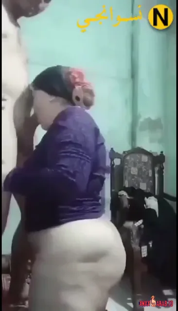 ميلف فلاحة تمص زب شاب قد ابنها سكس مصري xnxx — لقطة 2