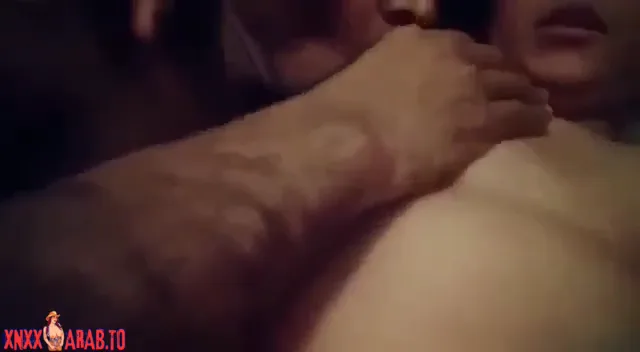 عنتيل ينيك مرات صاحبه الشرموطة سكس مصري — لقطة 3