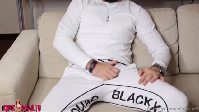 ميرا النوري تكافئ الطالب المجتهد سكس عراقي — لقطة 1