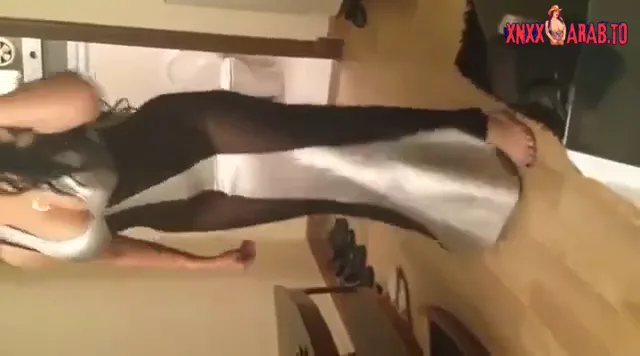 بتصور كل حاجة ليه؟ - سكس مصري — لقطة 2