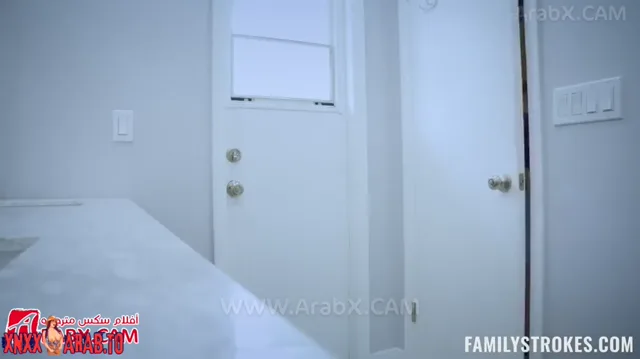 بابا يفشخ كسي الصغير نيك سكس محارم مترجم xnxx — لقطة 1
