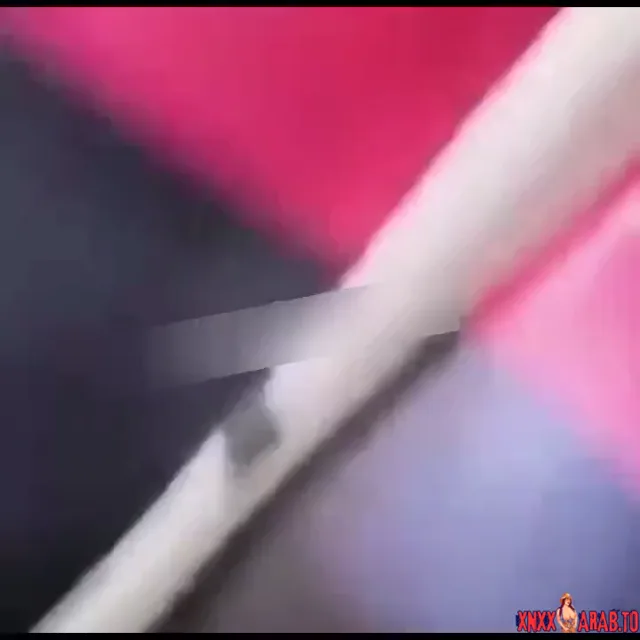 تحرش وتقفيش بزاز محجبة في الموصلات سكس تحرش مصري xnxx — لقطة 3