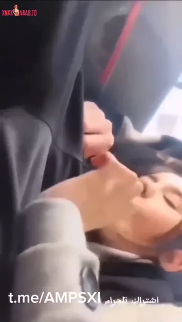 بنت تمص لصاحبها في العربية وتشرب لبن زبه سكس عربي xnxx — لقطة 4