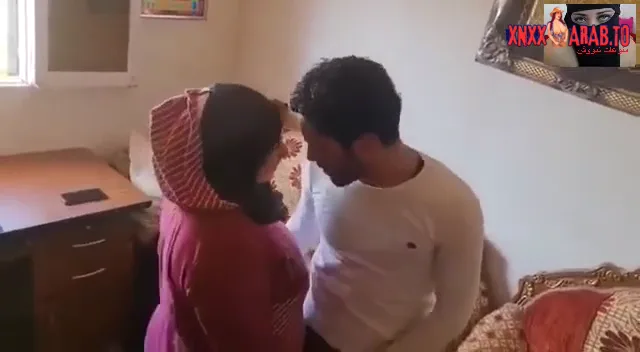 شرموطة خاينة تخون جوزها مع بتاع الأنابيب سكس مصري xnxx — لقطة 10