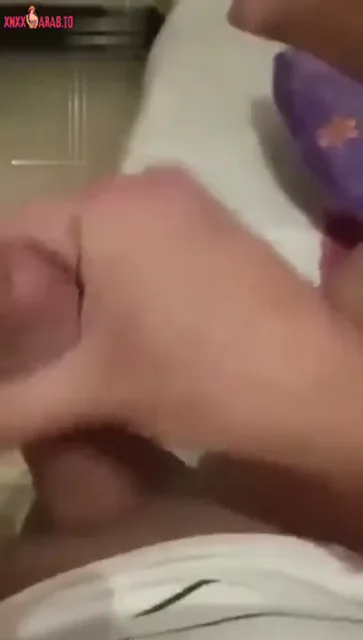 فرسة فاجرة تركب زب حبيبها وتمتعه بجسمها المولع سكس مصري xnxx — لقطة 5