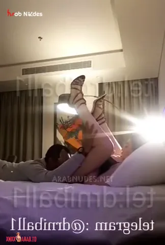هايج يلحس باط مراته ويركبها بكل هيجان سكس مصري xxx — لقطة 6