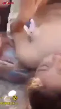 شابين بدو زانقين بنت في الصحرا وينيكوها سكس عربي — لقطة 4