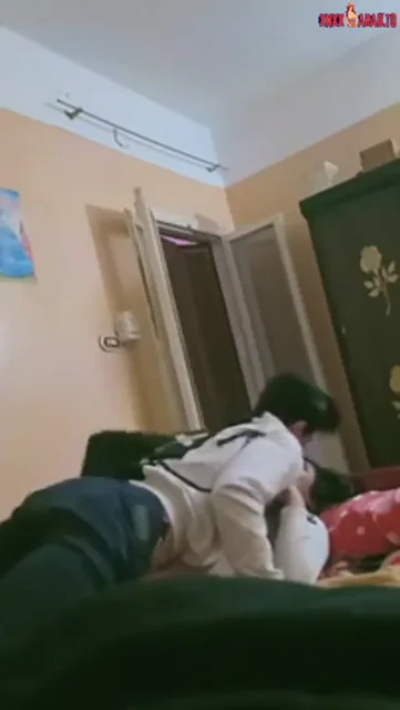 هيجان يزنق بنت خالته فاوضته وعايز ينيكها بالعافية سكس مصري xnxx — لقطة 8