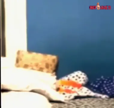 يزنق بنت عمه وعايز ينيكها بالعافية سكس مصري — لقطة 4