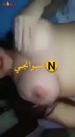 شرموطة هايجة اوي تقلع وتلعب في بزازها وكسها سكس نودز مصري — لقطة 1
