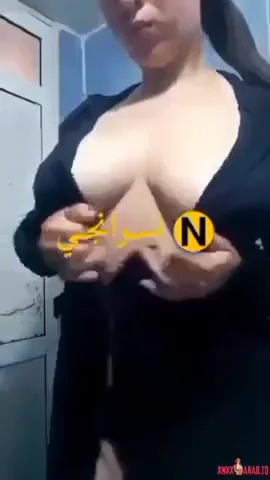 فرسة محجبة بجسم فاجر تصور لحبيبها حلاوة جسمها سكس نودز مصري — لقطة 1