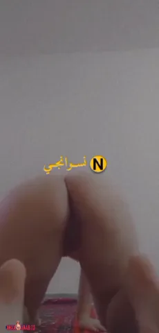 سكس مترجم عربي بنيك سريع ومباشر — لقطة 2
