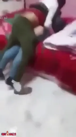 شاب هايج يركب لبوة محجبة وصاحبه يصور سكس مصري xnxx — لقطة 1