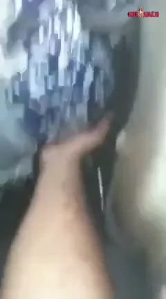 شاب متحرش يبعبص ميلف جامدة في المواصلات الجزء الاول سكس مصري — لقطة 4