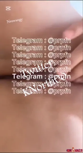كتكوتة ببزاز كبيرة تعرض جسمها الكيوت سكس نودز مصري — لقطة 10