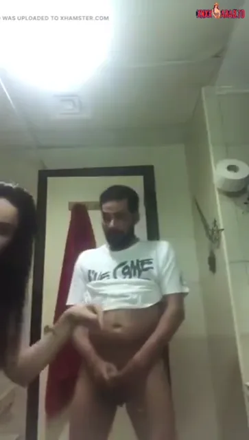 شرموطة لبنانية تتناك من البواب المصري سكس مصري xnxx — لقطة 3