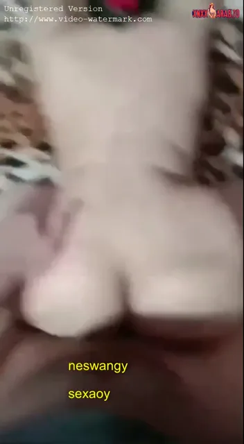 شرموطة تفلقس طيزها وتاخد الزب الكبير من ورا سكس مصري — لقطة 2