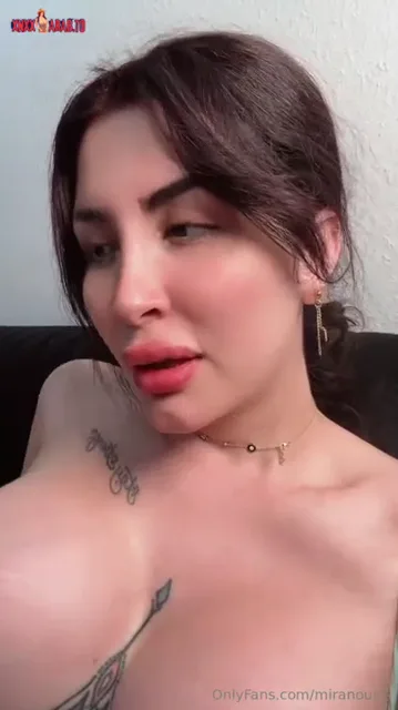 استعراض زب حبيبي وهو يدخل كسي — لقطة 4