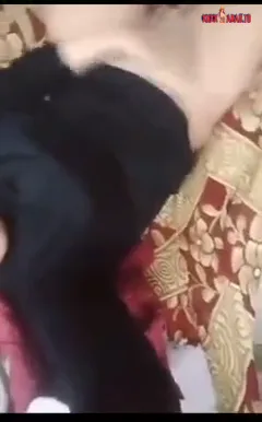 يلعب في كس حبيبته ويخليها تمصله زبه سكس مصري xnxx — لقطة 10