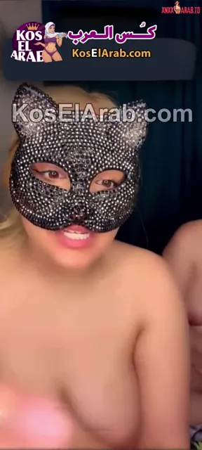 سكس عربي مترجم نار يحدث أمام الكاميرا — لقطة 1