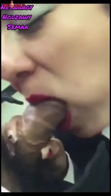 مزة شقرا تعرض جسمها الجميل وتروح لحبيبها الشقة تمص زبه سكس نودز مصري — لقطة 9
