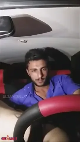 فضيحة بنت مصرية تتناك من صاحبتها في العربية سكس مصري xnxx — لقطة 1