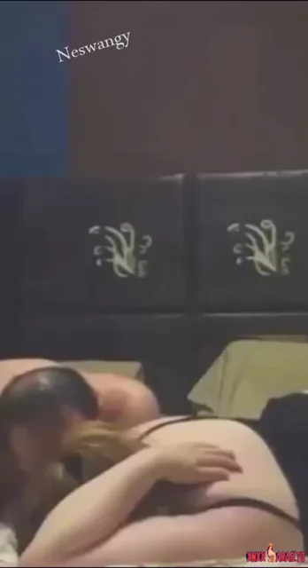 ميلف مصرية تتناك من اخو جوزها سكس مصري xxx — لقطة 10