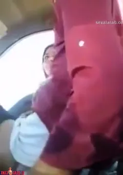 نيك في السيارة مع ميلف مربربة سكس عربي — لقطة 8