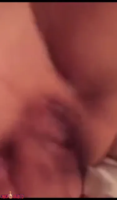 تدلع على حبيبها وترقصله وتمصله زبه سكس مصري — لقطة 6