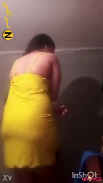 اندر ايدج جسمها نار تعرض بزازها الملبن سكس نودز مصري — لقطة 2