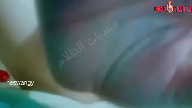 كسي احمر ومبلول اوي عايز زبك سكس نودز مصري — لقطة 2