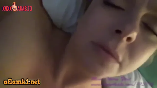سكس مترجم الولد المنحرف ومشاركة السرير مع أمه الجميلة — لقطة 9