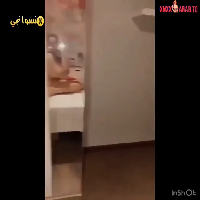 بنت جسمها ابيض نار تعرض كسها الوردي المبلول وبزازها الفاجرة سكس نودز مصري — لقطة 5