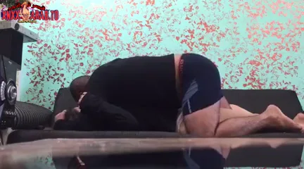 تروح لصاحبها البيت وتركب زبه وتمتعه سكس مصري xnxx — لقطة 4