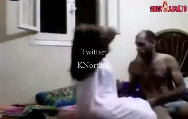 محجبة شرموطة تخون جوزها مع جارها سكس مصري xnxx — لقطة 2