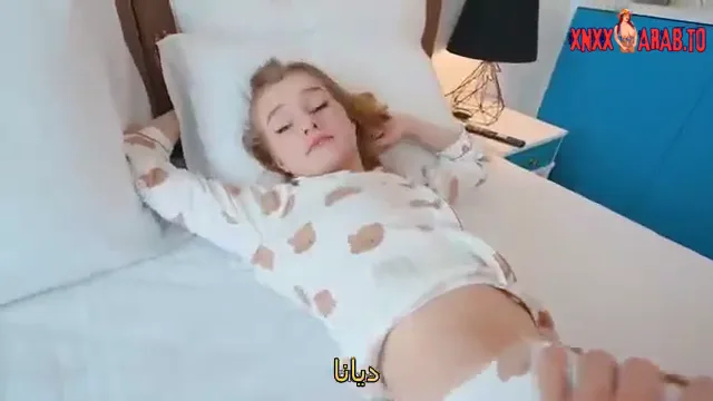 سكس مترجم - اختي الصغيرة كسها احلى من العسل - سكس اخوات xnxx sister — لقطة 1