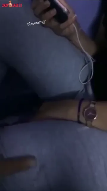 ولد هايج يتحرش باخته ويلمس كسها سكس مصري محارم — لقطة 1