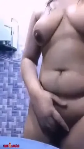 بنت كيرفي تصور لحبيبها وهي بتستحما سكس نودز مصري — لقطة 4
