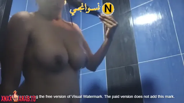 ميلف تعرض وهي بتستحما وتلعب في بزازها سكس نودز مصري — لقطة 10
