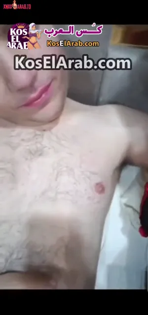لقاء جريء بين عشيقين عربيين في سكس حصري — لقطة 3