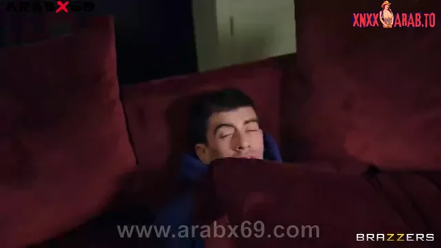 الامساك بالحبيبة الخائنة متلبسة سكس مترجم xnxx — لقطة 3